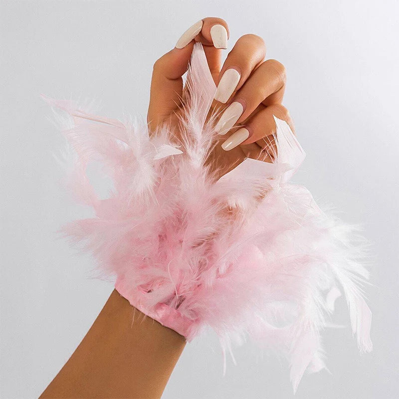 FreestyleCrown Colorful Feather Wristbands Popular Accessories Feather Cuff Decoration Dance Holiday Party Carnival Supplies Shooting Props